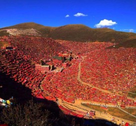 汕尾色达旅游攻略(成都到色达旅游攻略)