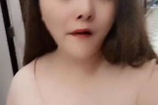 汕尾美院系花兼职死商务模特(美院系花兼职商务模特第2部一边看球一边玩)