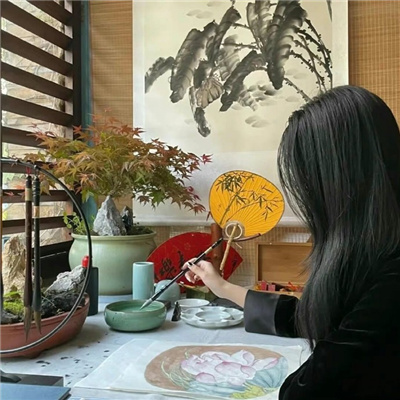 汕尾伴游女生源又菡的资料