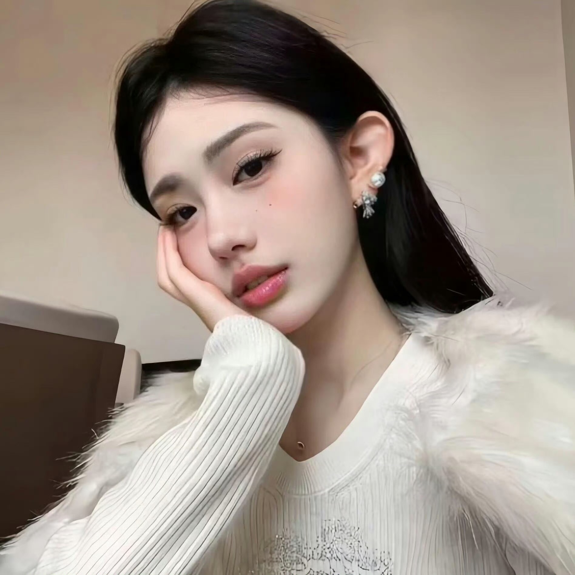 汕尾伴游女生沈梦蝶的资料