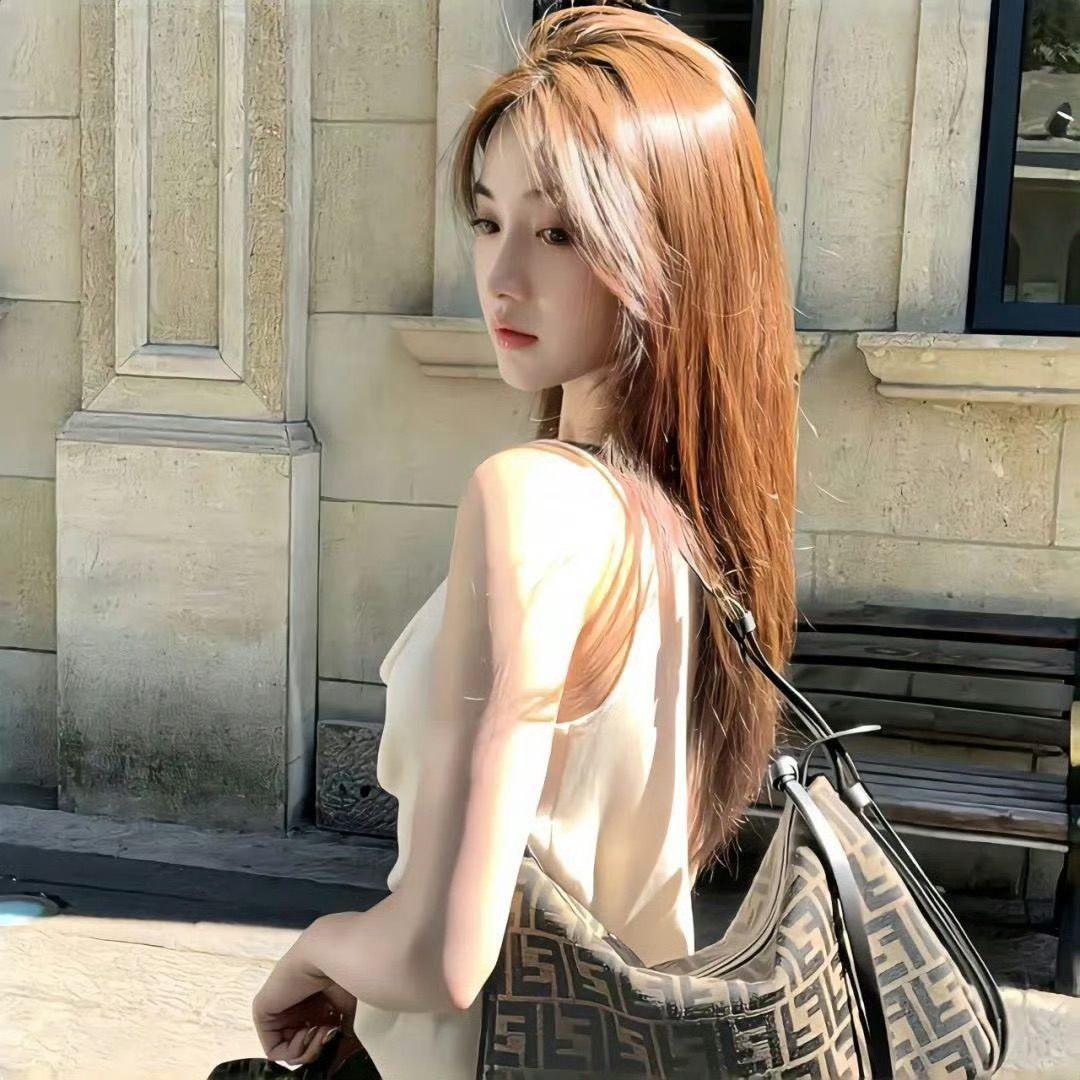汕尾伴游女生夏夏的资料