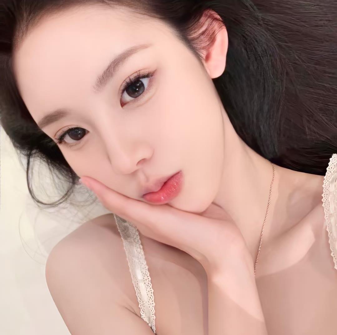 汕尾伴游女生佛白易的资料