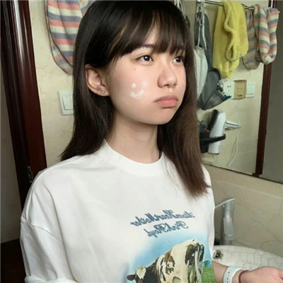 汕尾伴游女生邝易云