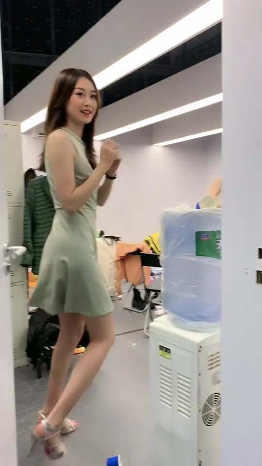 大学生兼职做模特(大学生做模特兼本能机能赚钱吗)